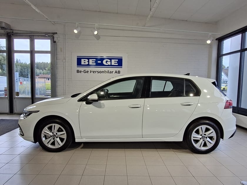 Bild 4 av Volkswagen Golf 1.0 110hk Automat Parkeringssensorer