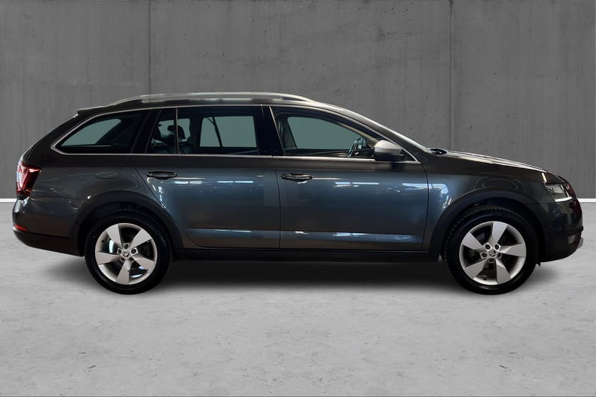 Bilde 4 av Škoda Octavia Scout TDI 150hk 4x4 Aut, H.feste, Canton, Webasto