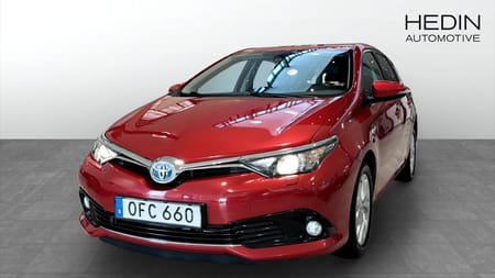 Toyota Auris Hybrid Active e-CVT 136hk | Dragkrok | Värmare
