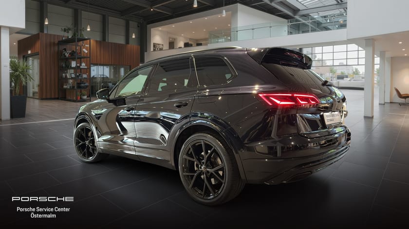 Bild 2 av Volkswagen Touareg R eHybrid 3.0 Hybrid 462HK