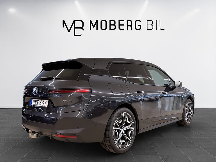 Bild 5 av BMW iX xDrive40 326hk Helg på Moberg! Exlusive Innovation HUD 360 Massage