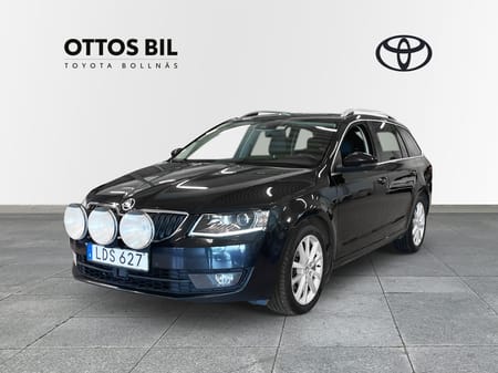 Škoda Octavia Kombi 2.0 TDI 4x4 Manuell, 150hk - Style / V-hjul, Drag, Värmare