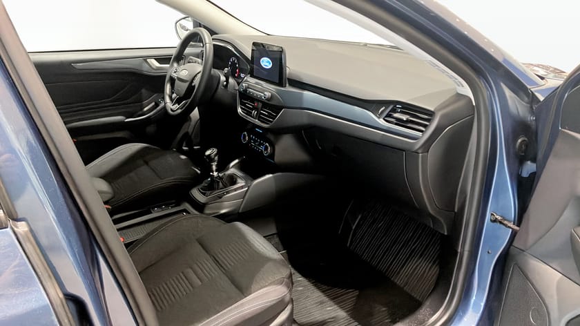 Bild 3 av Ford Focus Active Kombi 1.0 EcoBoost Hybrid Euro 6