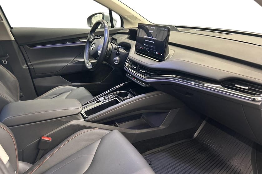Bild 5 av Škoda Enyaq iV 80x 80X 82 KWH BATTERI ELMOTOR 265 HK