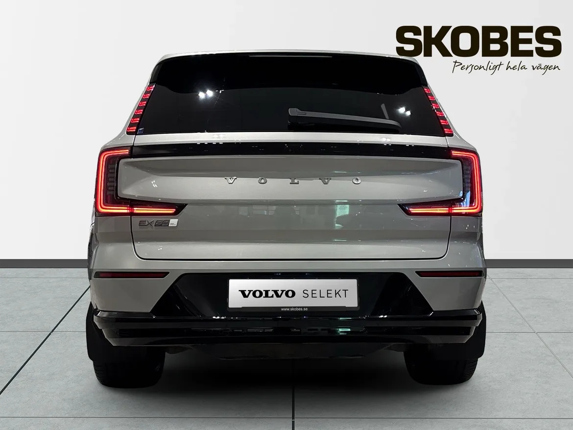 Volvo EX90