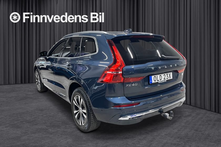 Bild 2 av Volvo XC60 Recharge T6 Core Edition *V-hjul/Drag/H&K*