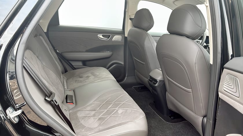 Bild 5 av MG S6 EV Dual Motor