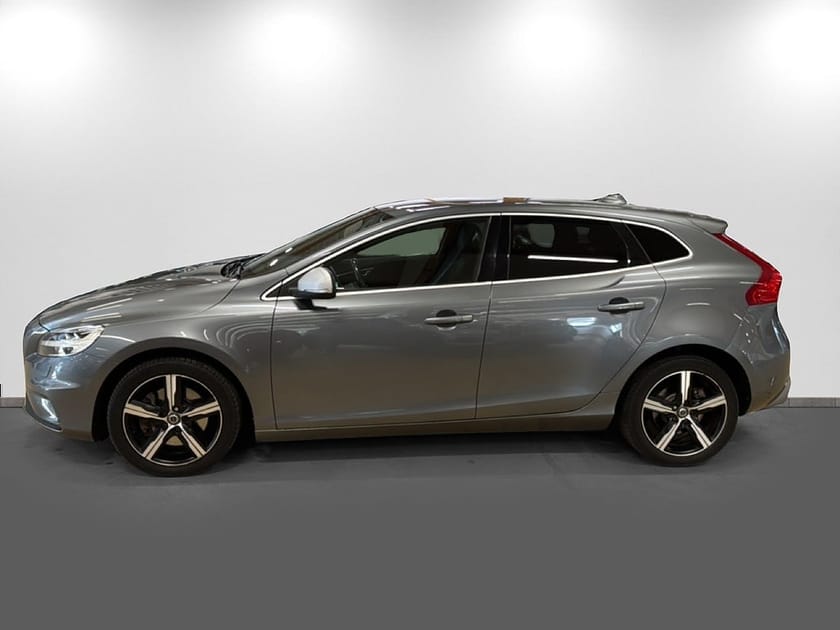 Bild 4 av Volvo V40 D2 R-Design Euro 6 Automat 120HK Drag