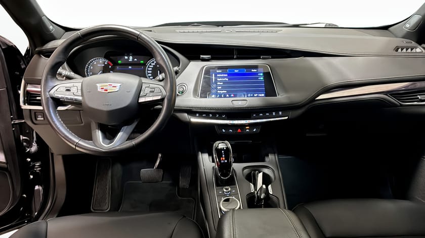 Bild 4 av Cadillac XT4 350T AWD (EU) LUXURY  230HK Skinn Backkamera BOSE