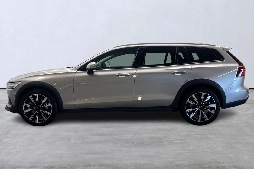 Bild 2 av Volvo V60 Cross Country B4 AWD Diesel Core