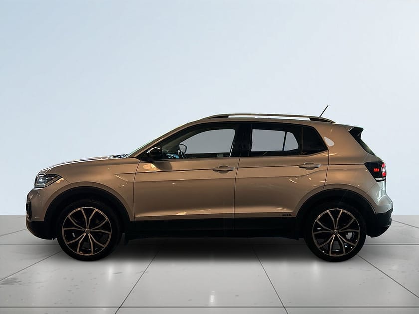 Bild 4 av Volkswagen T-Cross 1.0 TSI GT Värmare/Backkamera/Dragkrok/Ad.Fhåll/1Ägare!