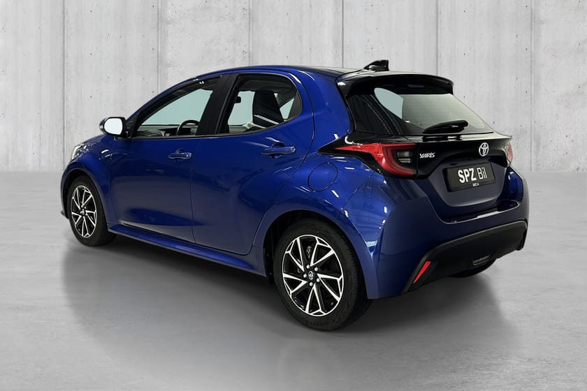 Bilde 5 av Toyota Yaris Hybrid Active Tech | Norsk | Keyless | Komplett hefte