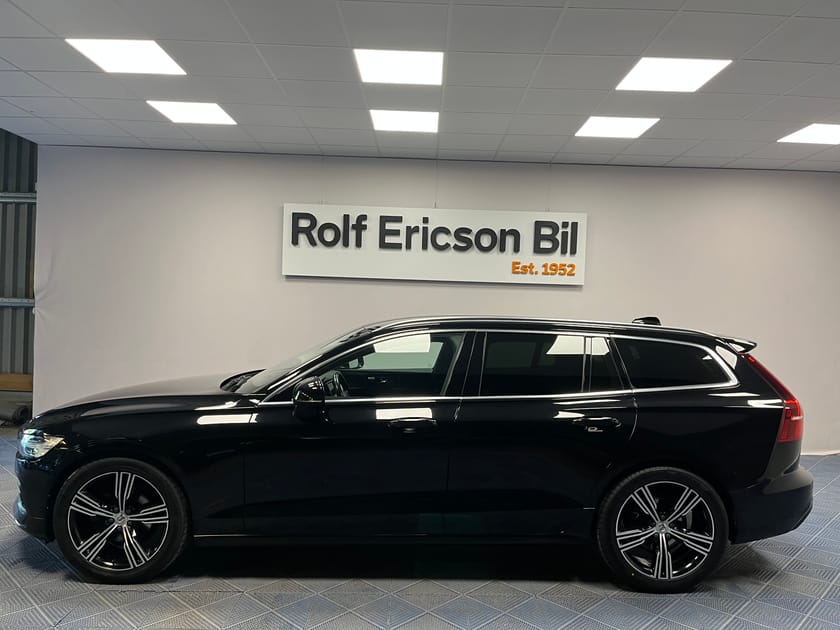 Bild 2 av Volvo V60 B4 Diesel Momentum Advanced SE