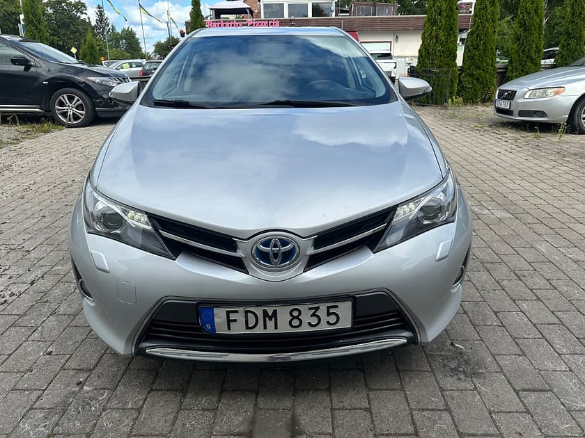 Bild 3 av Toyota Auris Hybrid e-CVT Edition Feel Euro 5