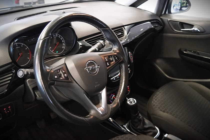 Bild 4 av Opel Corsa 5-dörrar 1.4 Enjoy Ny Servad Ny besiktad Rattvärme