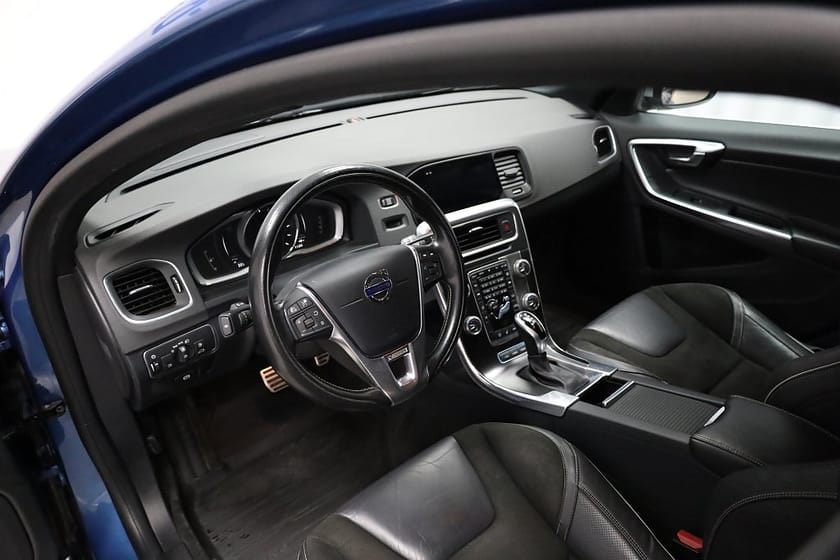Bild 3 av Volvo V60 D5 Twin Engine AWD R-Design