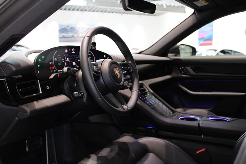 Bild 3 av Porsche Taycan 4 Cross Turismo MOMS