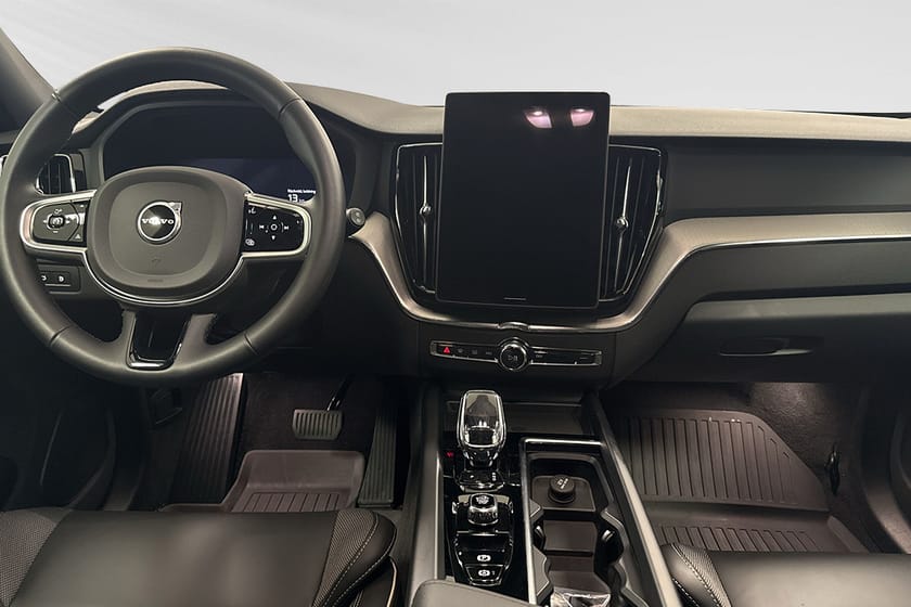 Bild 5 av Volvo XC60 T6 Plus Black Nordic Edition