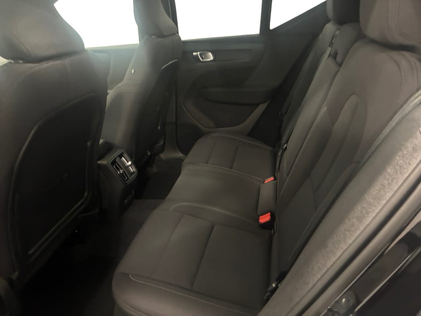 Bild 5 av Volvo EX40 Twin Motor Performance M Ultra Black Edt | 360° kamera |