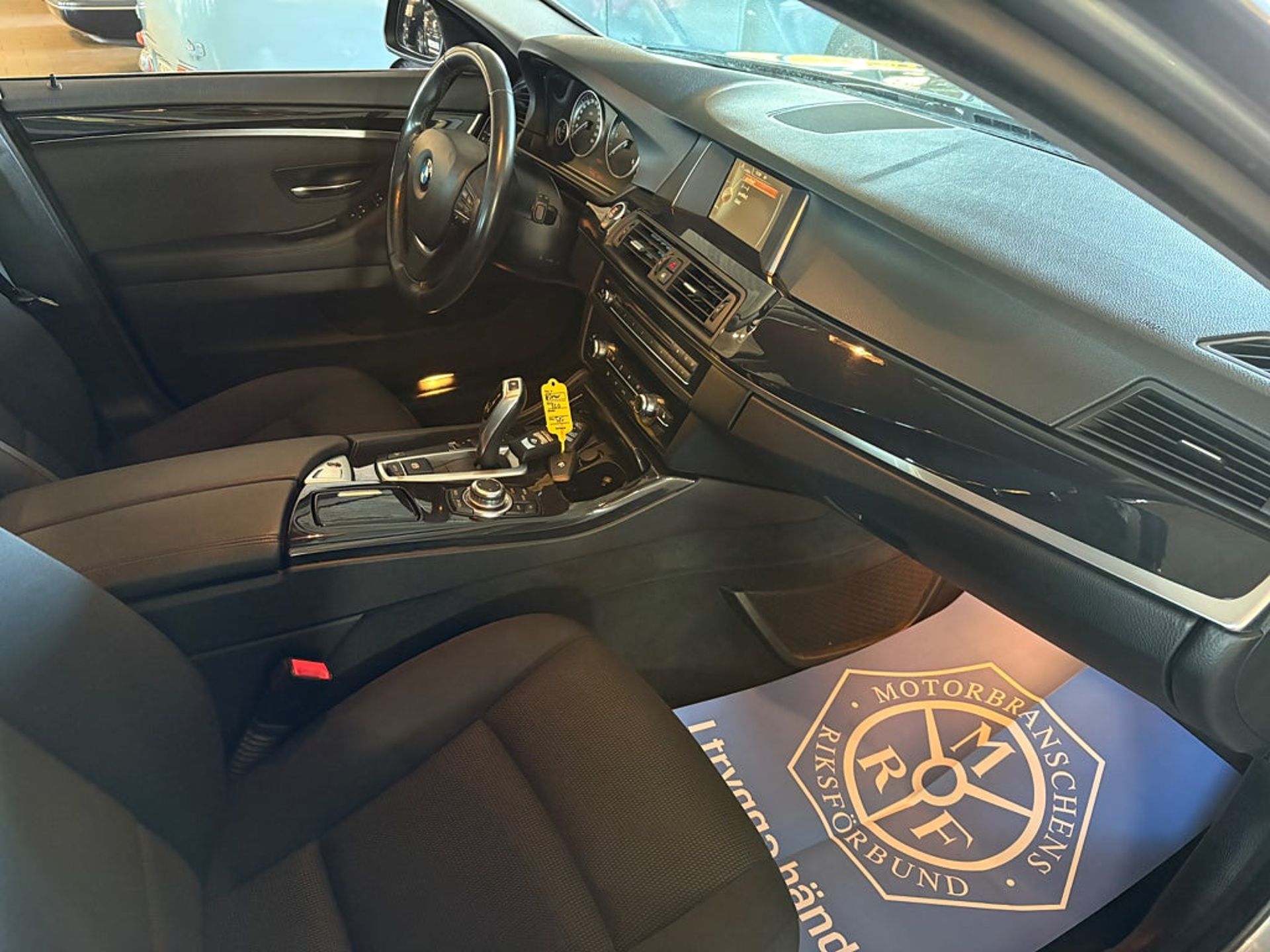 BMW 520 2016, bild 6/6
