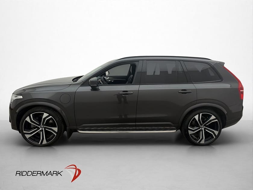 Bild 4 av Volvo XC90 Recharge T8 AWD Ultimate Dark B&W 7-Sits HuD Pano