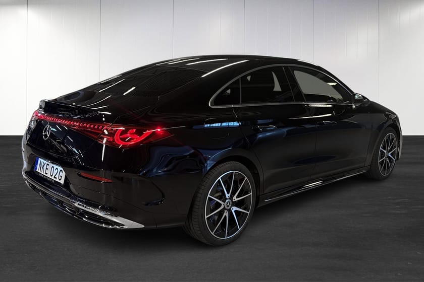 Bild 3 av Mercedes-Benz CLA 250+ 250+| AMG | Premium +   | Panorama | Burmester