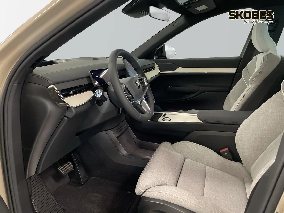 Volvo EX90