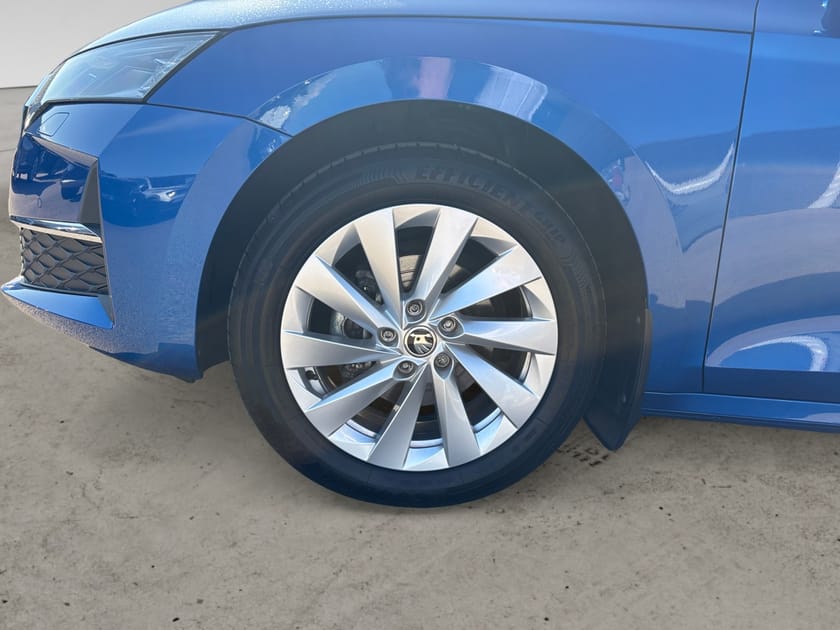 Bild 4 av Škoda Octavia Kombi COMBI 1,5 TSI MHEV 150 HK DSG