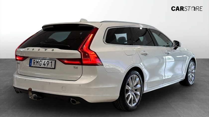 Bild 2 av Volvo V90 T4 Momentum 190Hk / Värmare / Dragkrok