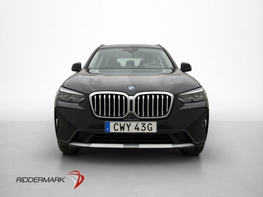 Bild 2 av BMW X3 xDrive30e 292hk Drag Kamera Navi Skinn Carplay