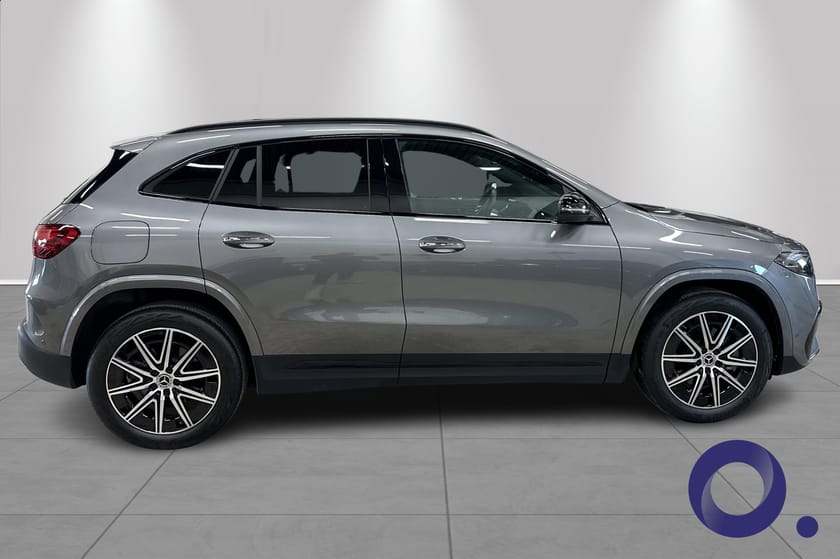 Bilde 2 av Mercedes-Benz EQA 300 4MATIC AMG,NATTPAKKE,FACELIFT,LAV KM