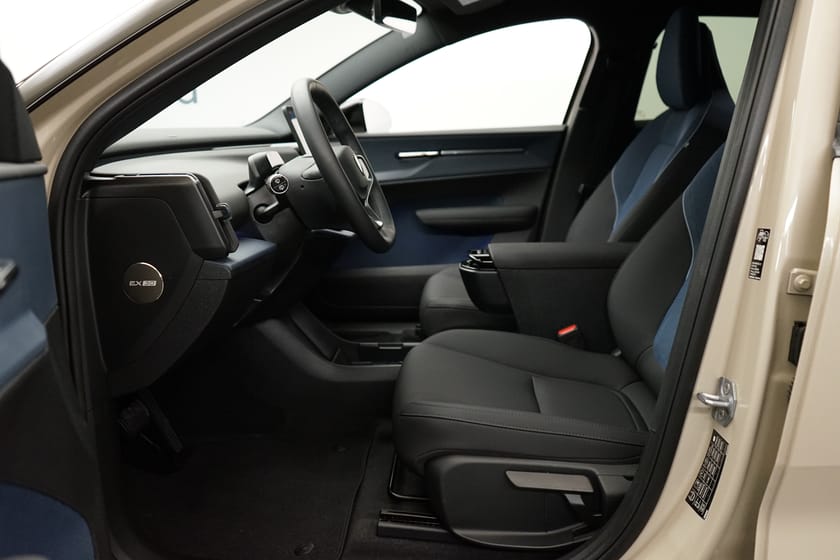 Bild 5 av Volvo EX30 Single Motor Extended Range Plus, Navigation, HarmanKardon PremiumSound