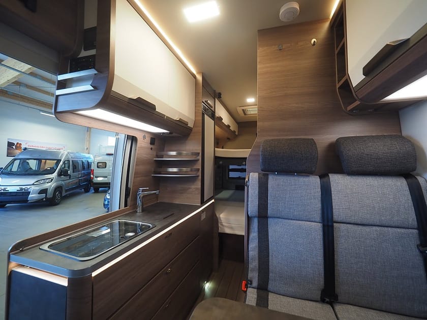 Bild 5 av Knaus Campervan Fiat BoxLife 630 ME AUT I Truma 6D I 4 bäddar I Drag I Solcell I Back