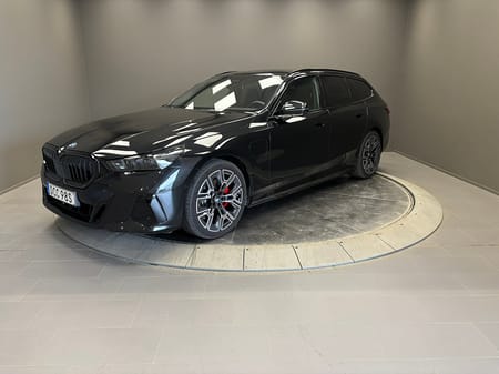 BMW 530e xDrive Touring M Sport Business Edt Comfort-paket BW-Ljud Drag DEMO