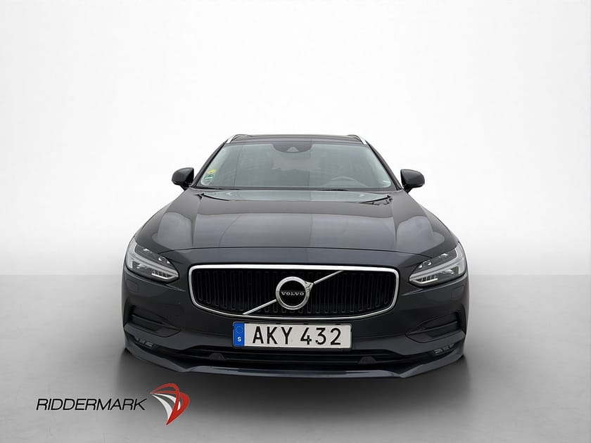 Bild 2 av Volvo V90 D3 Momentum Drag D-Värmare VOC Carplay Halvskinn