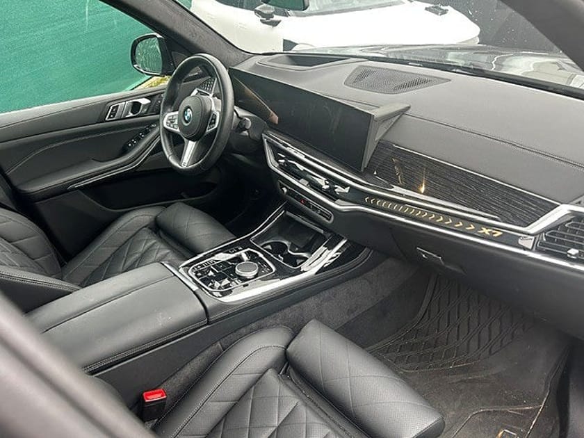Bild 4 av BMW X7 xDrive40d xDrive40d| M Sport Pro| 23" Individual | Panorama