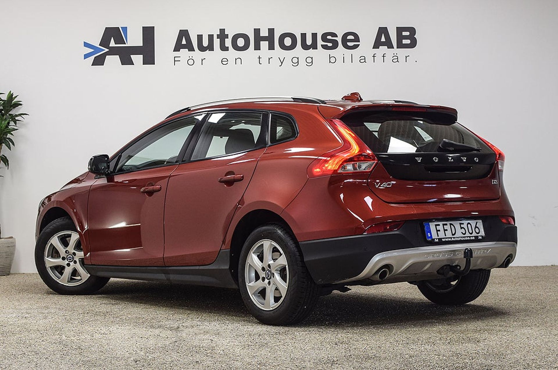 Volvo V40 Cross Country 2015, kuva 2/10
