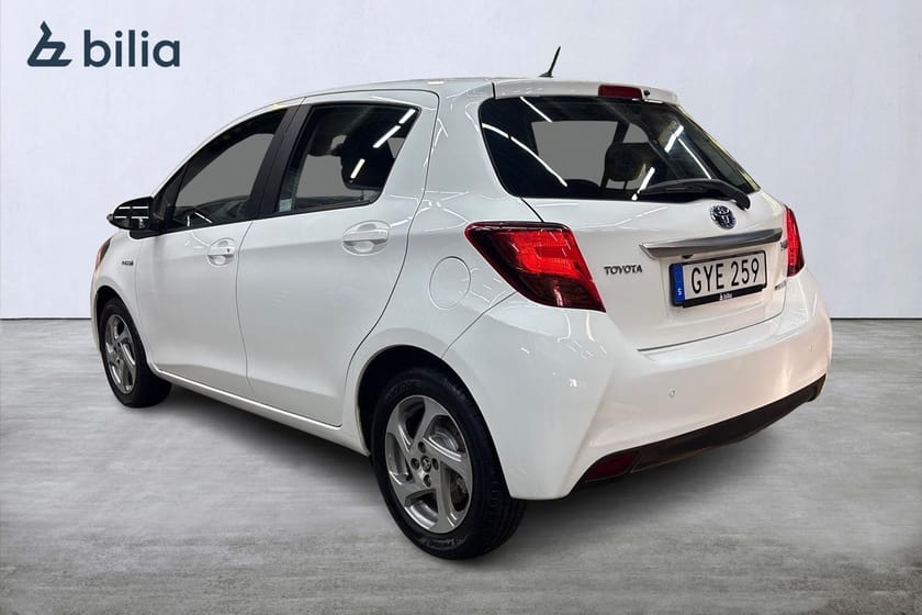 Bild 2 av Toyota Yaris Hybrid 1,5 HSD 5-D ACTIVE PARKERINGSENSORER