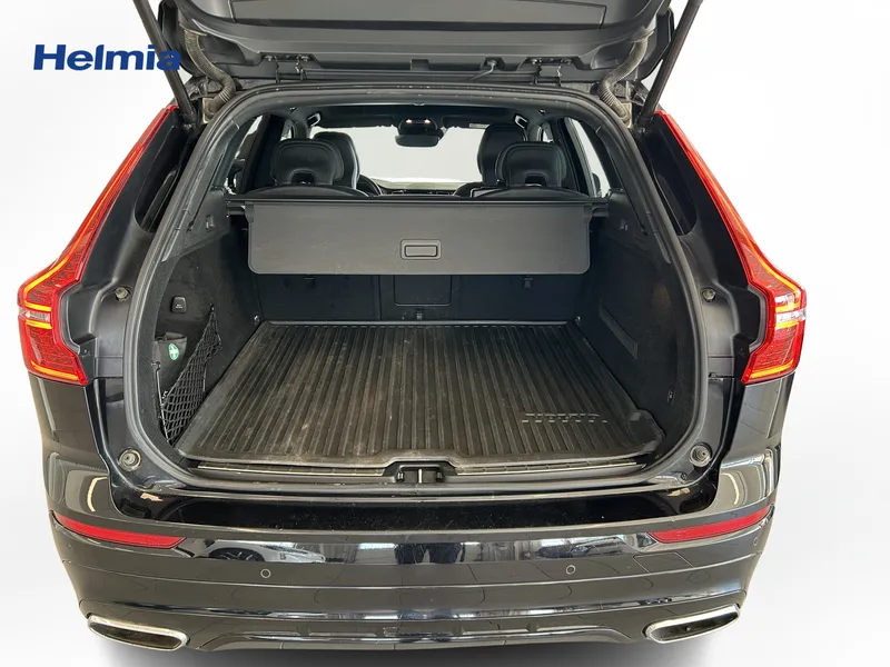 Bild 10 av 15 – Volvo XC60 B4 AWD Diesel R-Design