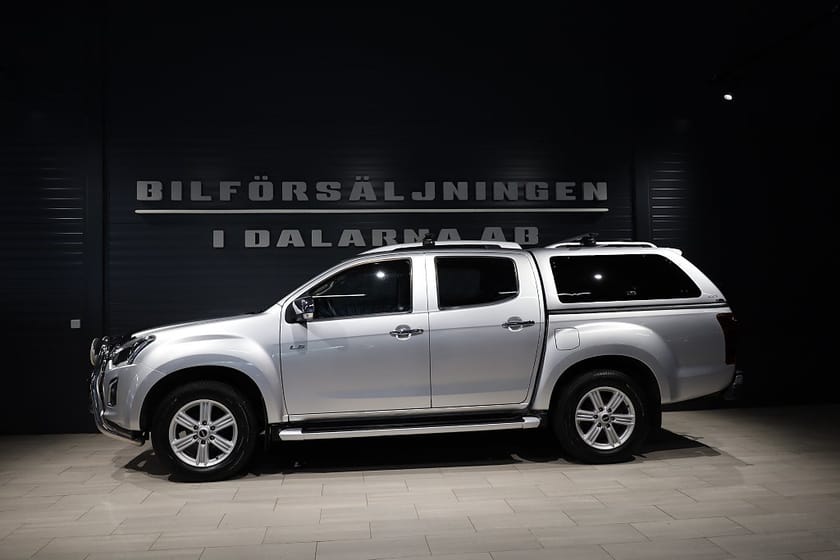 Bild 3 av Isuzu D-Max Crew Cab 1.9 4WD Flakkåpa/Värmare/Dragkrok/SoV-hjul