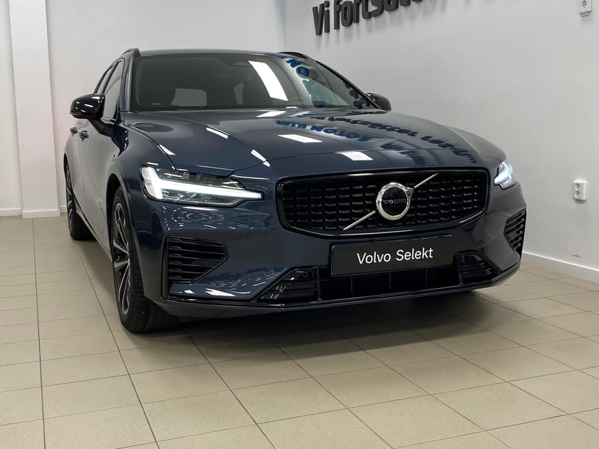 Bild 2 av Volvo V60 T6 Plus Dark Edition