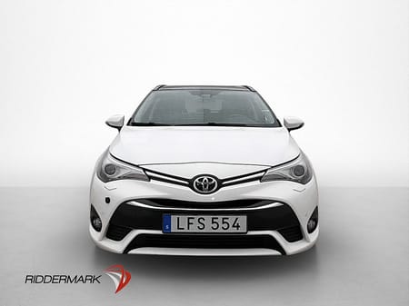 Toyota Avensis Kombi 143hk Executive Pano Värmare Drag Läder
