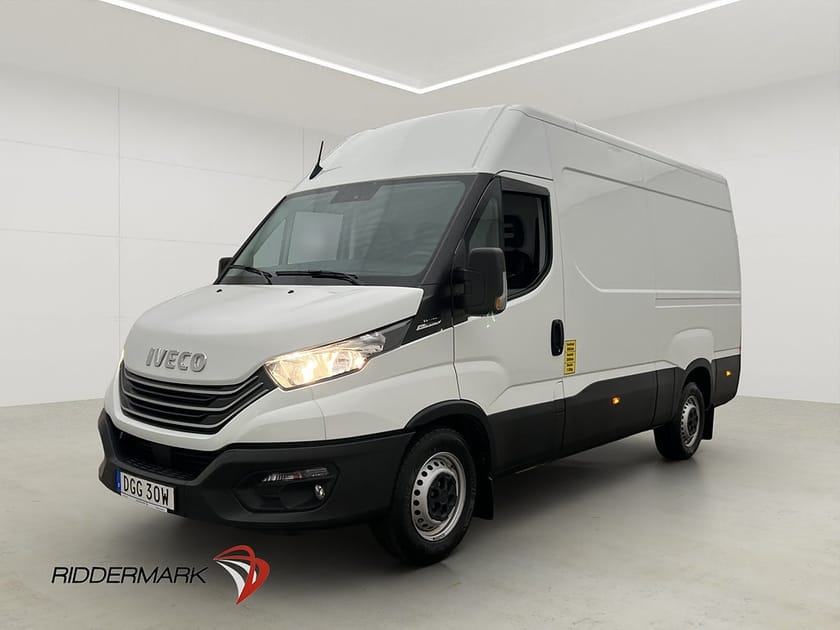 Bild 3 av Iveco Daily 35-140 Van L3H2 2.3JTD 136hk FLYTTBIL Värmare 3-Sits Moms