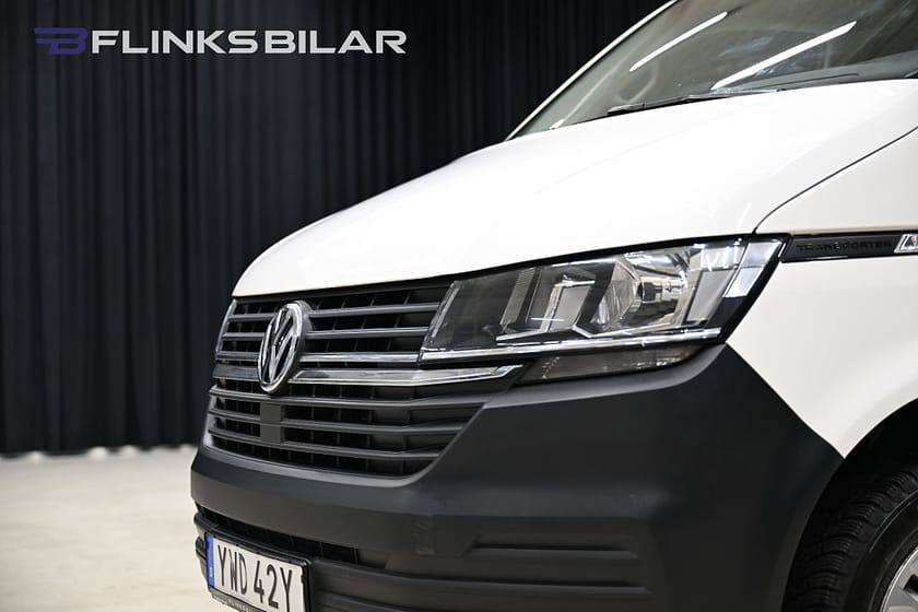 Bild 3 av Volkswagen Transporter DSG 150HK L2|Dubbeldörr|Drag|Värmare|Backkamera|Leasbar