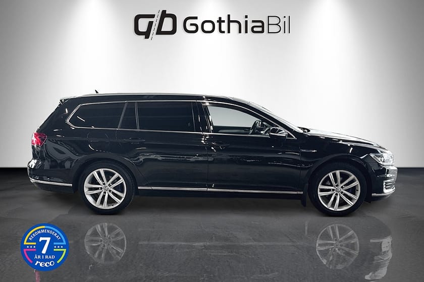 Bild 4 av Volkswagen Passat Variant GTE 1.4 TSI ACT Drag Pano Navi Backkamera DYN