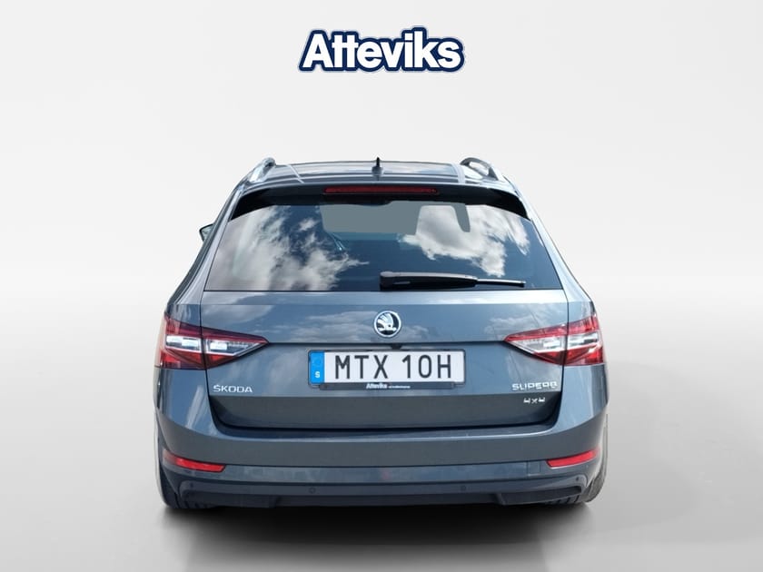Bild 4 av Škoda Superb Kombi L&K 2,0 TDI 190 DSG 4X4 DRAG VÄRMARE