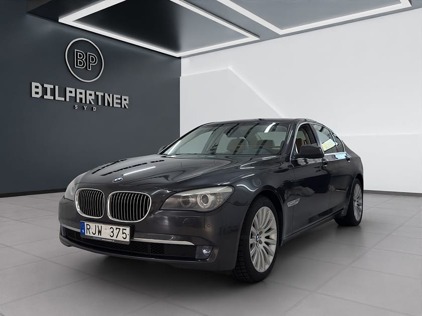 Bild 1 av BMW 740d xDrive Steptronic/Navi/Drag/Taklucka/Head-up/Skinn