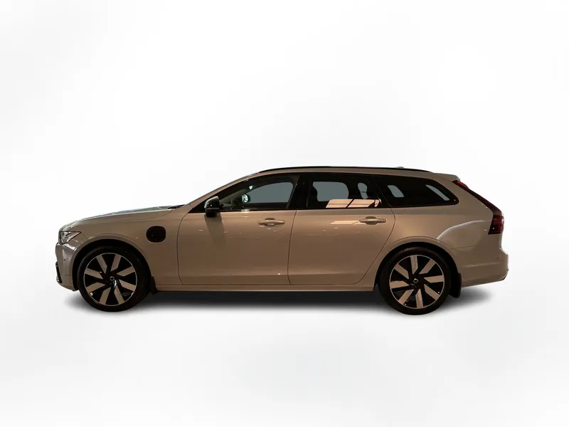 Bild 2 av 15 – Volvo V90 T6 Plus Dark Nordic Edition Plus Nordic Edition