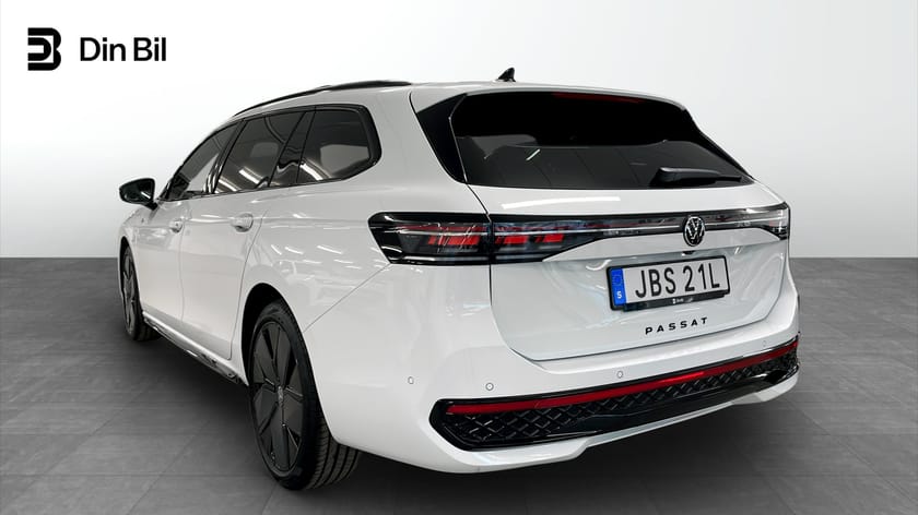 Bild 3 av Volkswagen Passat Variant eHybrid 1.5 TSI 272HK DSG / 360-Kamera & Pano