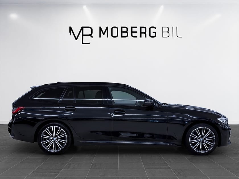 Bild 4 av BMW 330e xDrive Touring 292hk M Sport Drag B-Kamera Läder